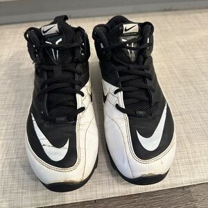 Nike Speed Shark 3/4 Football cleats in black and white.